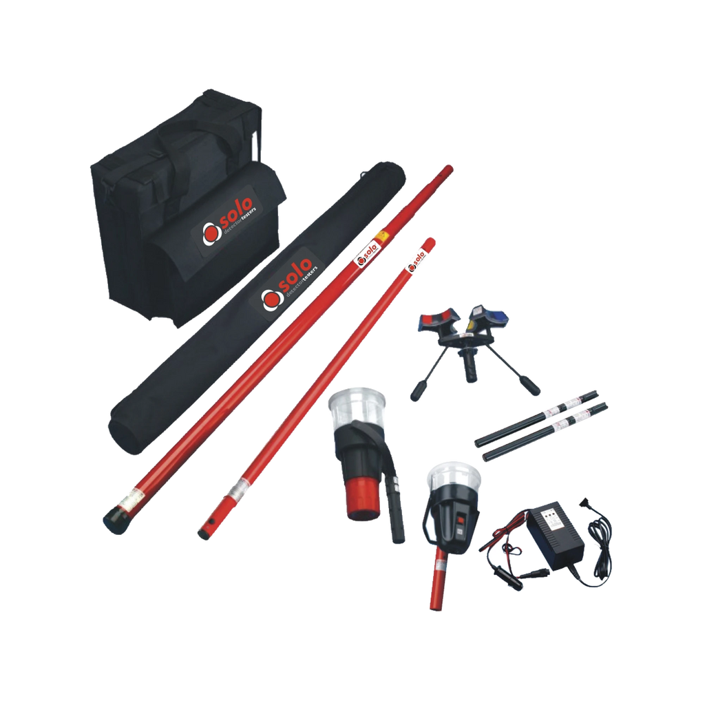 Escalera de Fibra de Vidrio con Jaula de 8'-14' (2.44 - 4.27 m). Con Ajuste en Ruedas (RATCHET™ Leveler) (SKU:18515-817).